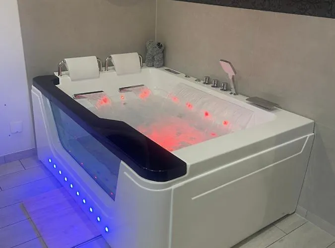 公寓 Avec Jacuzzi *